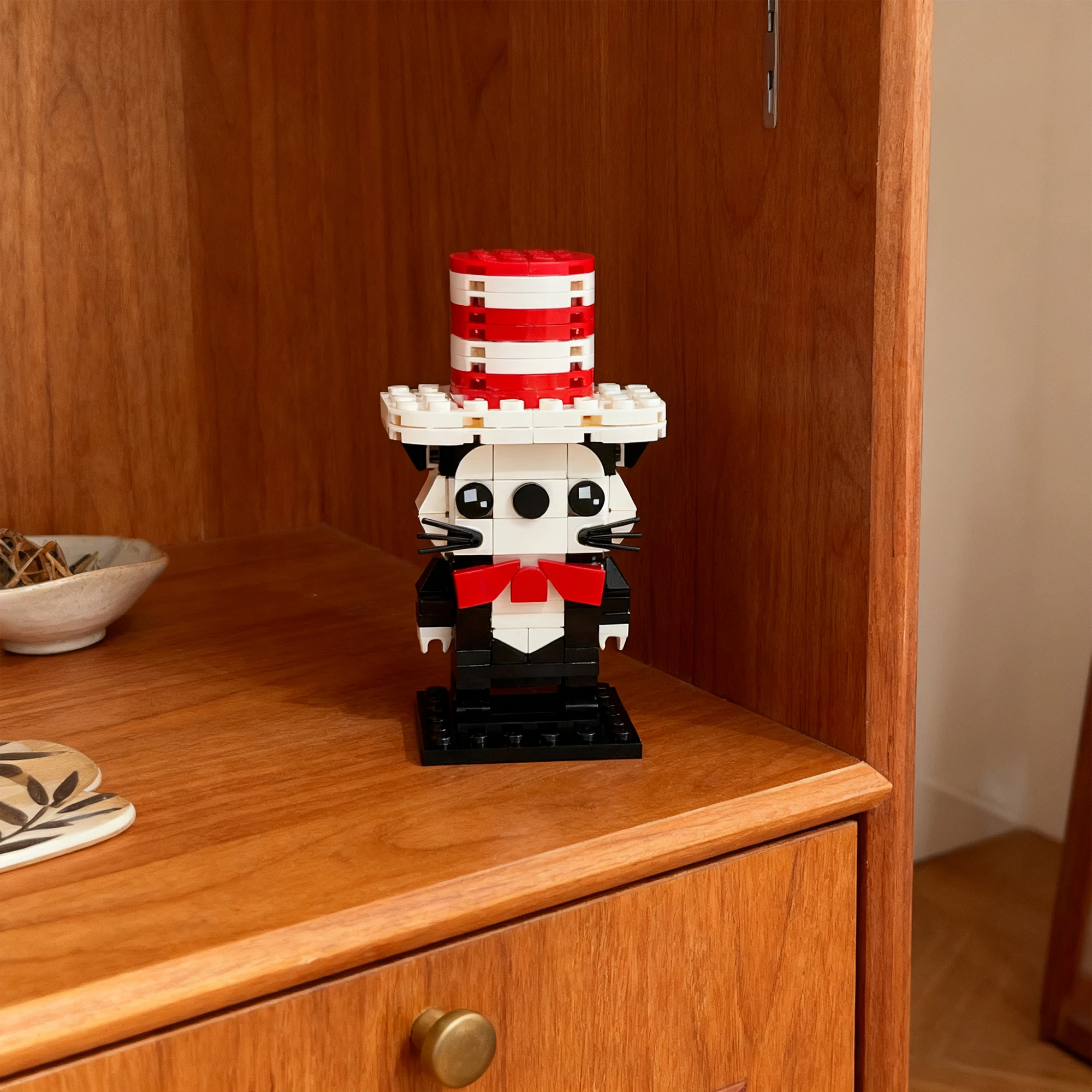 MOC films classiques chat dans chapeau bloc de construction chat magique briques figurine d'action mignon dessin animé Gentleman chats brique cadeau de noël
