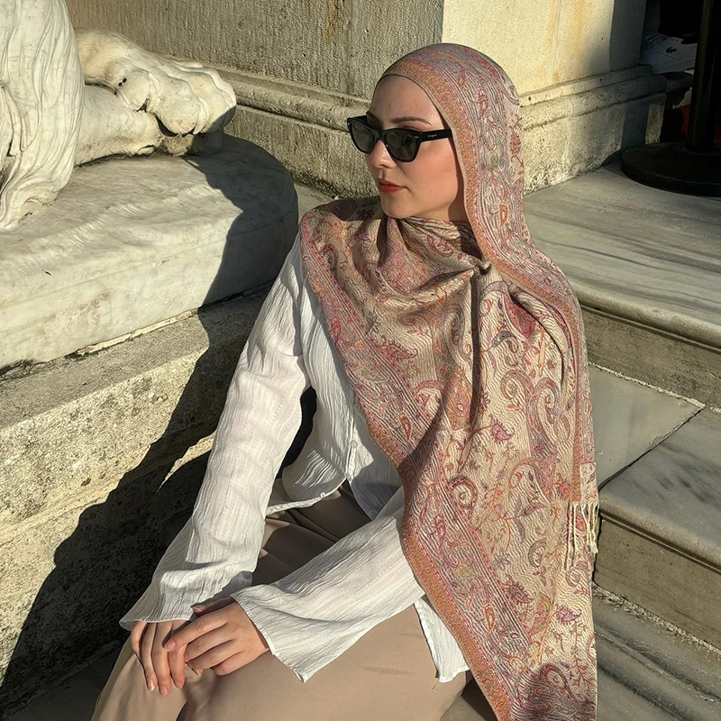 

2025 Luxury Brand Cashmere Women Scarf Printed Winter Warm Shawl and Wraps Pashmina Bandana Long Jacquard Paisley Female Foulard