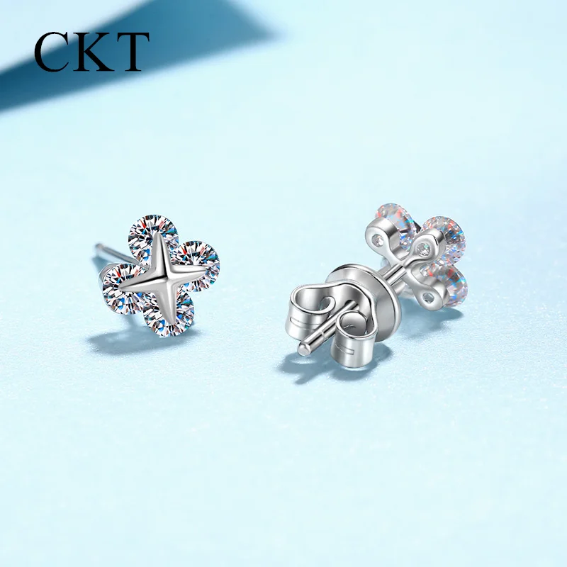 Luxury Platinum Pt950 0.8ct Moissanite Stud Earrings for Women Fashion Commuter Star Earrings for Girlfriend Gift Fine Jewelry