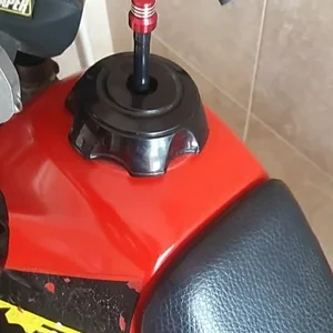 Gasbrennstoffdeckel, Lüftungsspeisungsrohr für SX F EX Adv CRF YZF WRF KXF RMZ 125 250 300 350 450 990 Quad Motorrad Motocross 10 Hauptverkäufe CARETA CRF 250 - №2