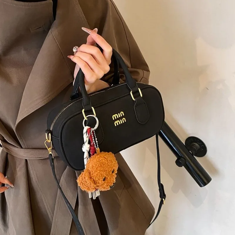 

Fashion Forward Tote Bag For Women Make A Stylish Statement While Running Daily Errands