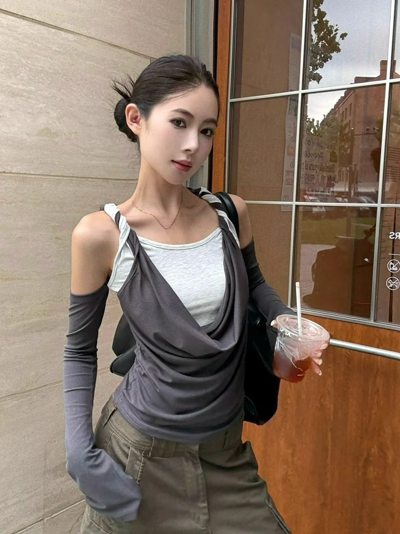 

Splicing Fake Two-piece Twisted Off Shoulder Swinging Collar T-shirt Autumn Spicy Style Slim Fit Color Blocking Long Sleeved Top