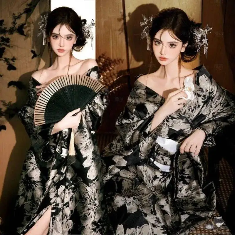 Women Japanese Trad…