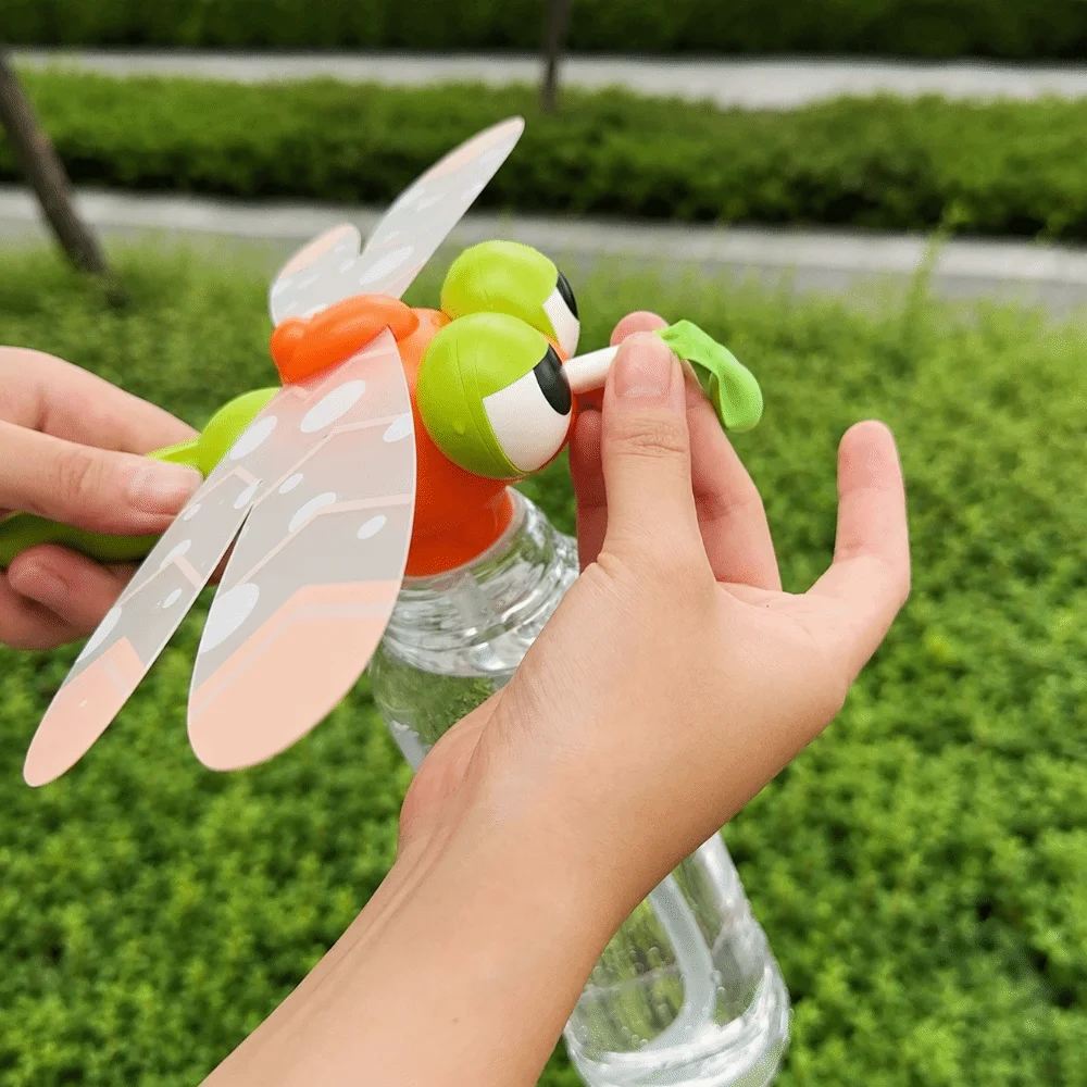 lancador-de-Agua-em-forma-de-balao-com-design-criativo-de-libelula-enchimento-rapido-jato-de-Agua-retratil-brinquedo-de-pegadinha-para-atividades-ao-ar-livre