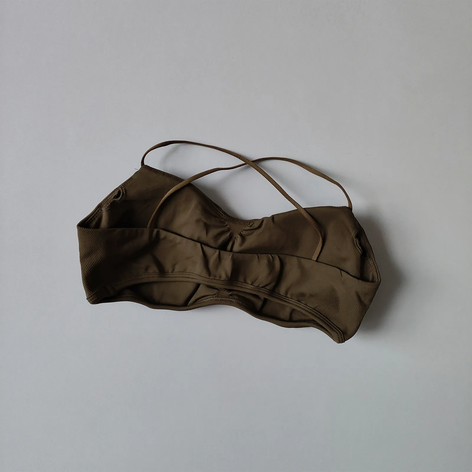 Nahtloser Sling-BH für Damen, dünne Schulterträger, Fitness-Sport-Yoga-Bekleidung mit Brustpolster, Pilates-Unterwäsche, Trainingskleidung – Detail 6