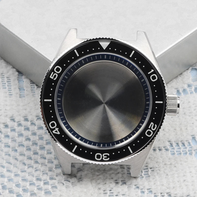 

HEIMDALLR Watch Parts 42mm Stainless Steel MM200 Watch Case Sapphire Luminous Glass Insert Suitable For NH35/36 Movement 20Bar