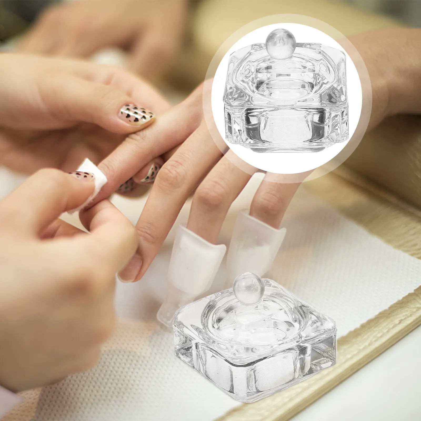 

2Pcs Nail Art Dish High-Class Glass Clear Manicure Cup Decorative Liquid Mixing Bowl Nail Pen Cleaning Tool Manicure Accessory