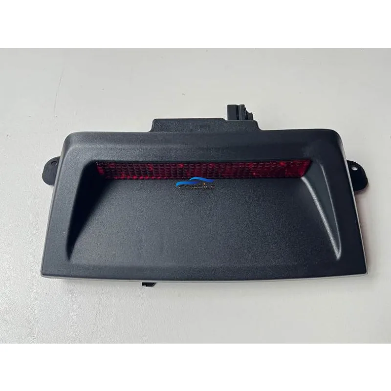 1pc Rear Third Additional Brake Light Mount 04805845AB 4805845AB DA805845AB For Chrysler 300C 2005-2007 Replacement