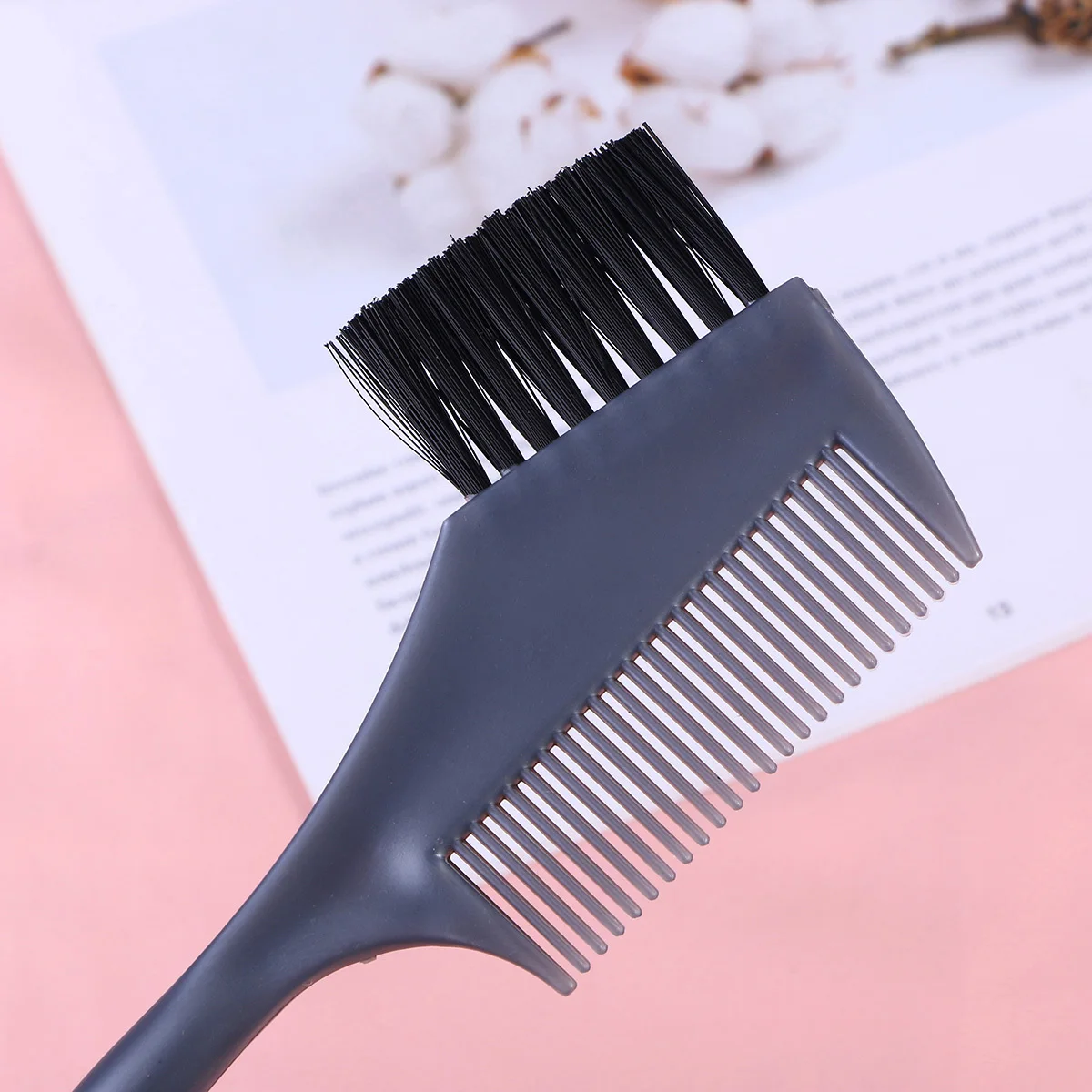 

Hair Dye Comb Premium Material Durable Reusable for Salon Use Easy Clean Hair Color Brush Applicator Long Handle for Color