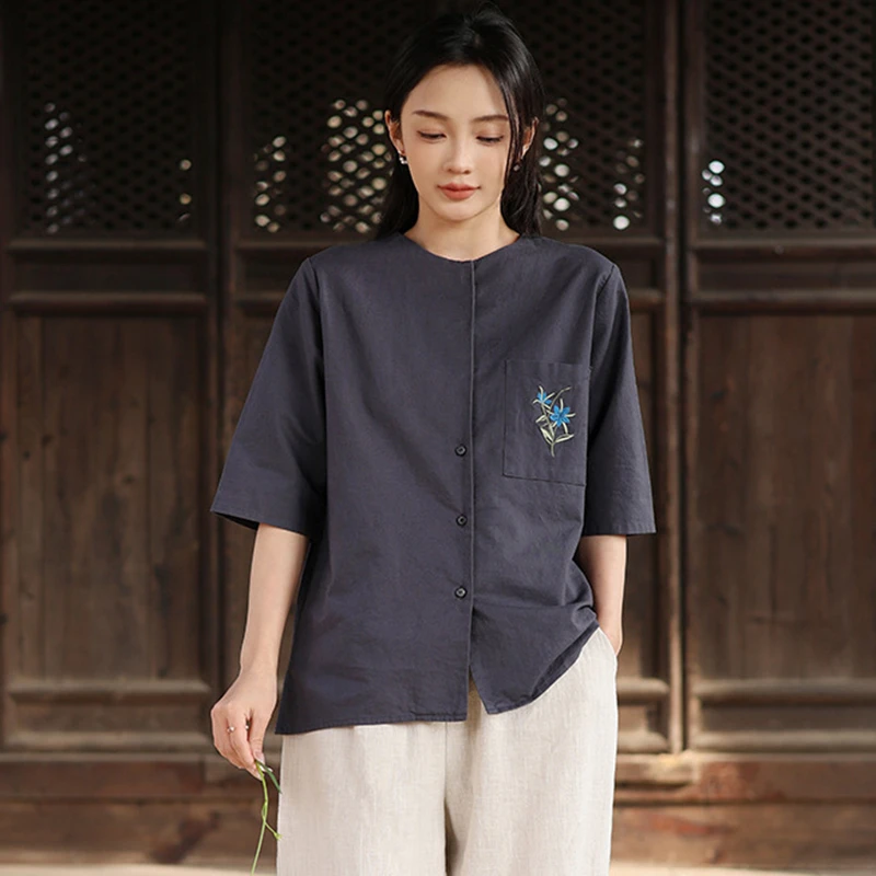 

Женская хлопково-льняная повседневная рубашка, новинка 2026 года, летняя, в винтажном стиле, с круглым вырезом, с цветочной вышивкой, женские топы с коротким рукавом, рубашки M249