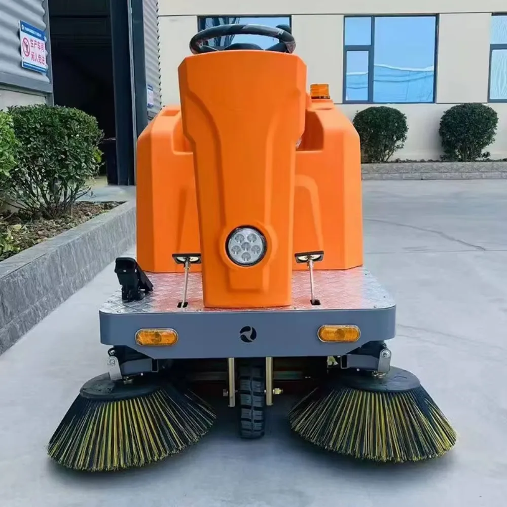 Automatic ride-on scrubber: vacuum, scrub and dry in one step.