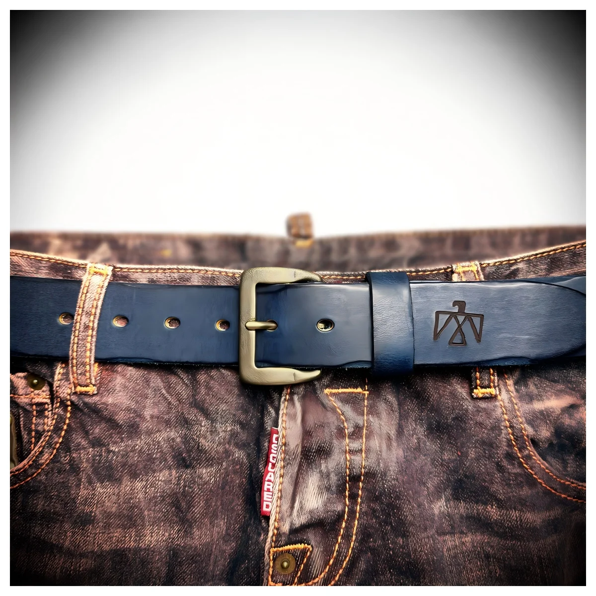 Vintage Blue Carved Top Layer Leather Belt for Men Handmade Casual Genuine Leather Jeans Belt with Brass Buckle for Trousers