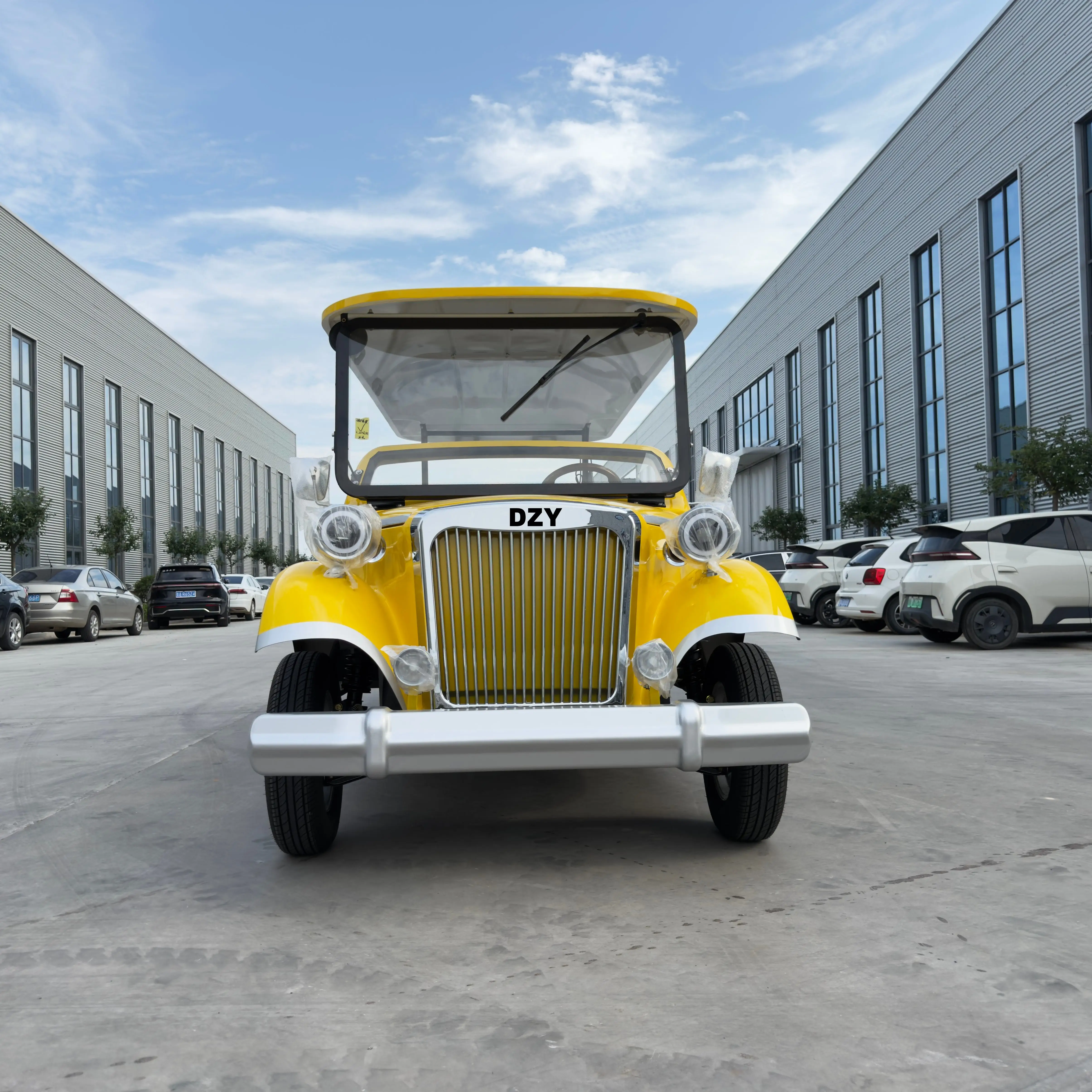 China Wholesale 14 Seats Superior Quality Classic Vintage Electric Retro Sedan Car Wholesale of classic electric vintage cars