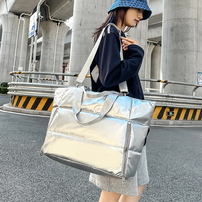 Übergroße lässige Reisetasche für Frauen wasserdichte Nylon gepolsterte Einkaufstasche geste ppte Baumwolle Raum Handtasche Messenger Mode Paar Tasche – Detail 24