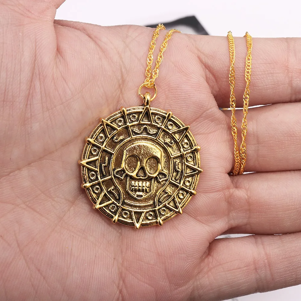 Classic Skull Pattern Curse Jack Sparrow Aztec Necklace Medal Vintage Alloy Pendant Jewelry Men\'s Accessories