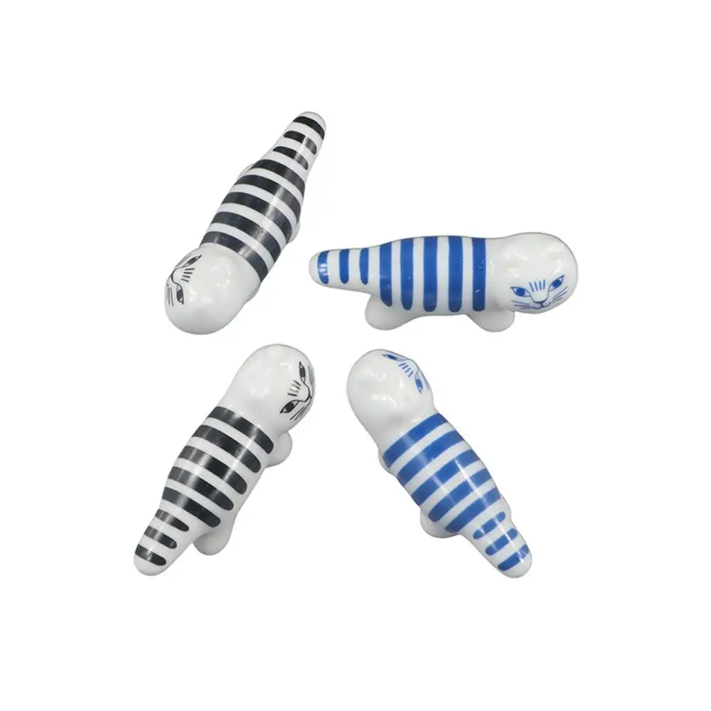 Style Cute Fork Tableware Accessories Ceramic Animal Chopsticks Storage Rack Spoon Rack Chopsticks Pillow Rack Chopsticks Rack