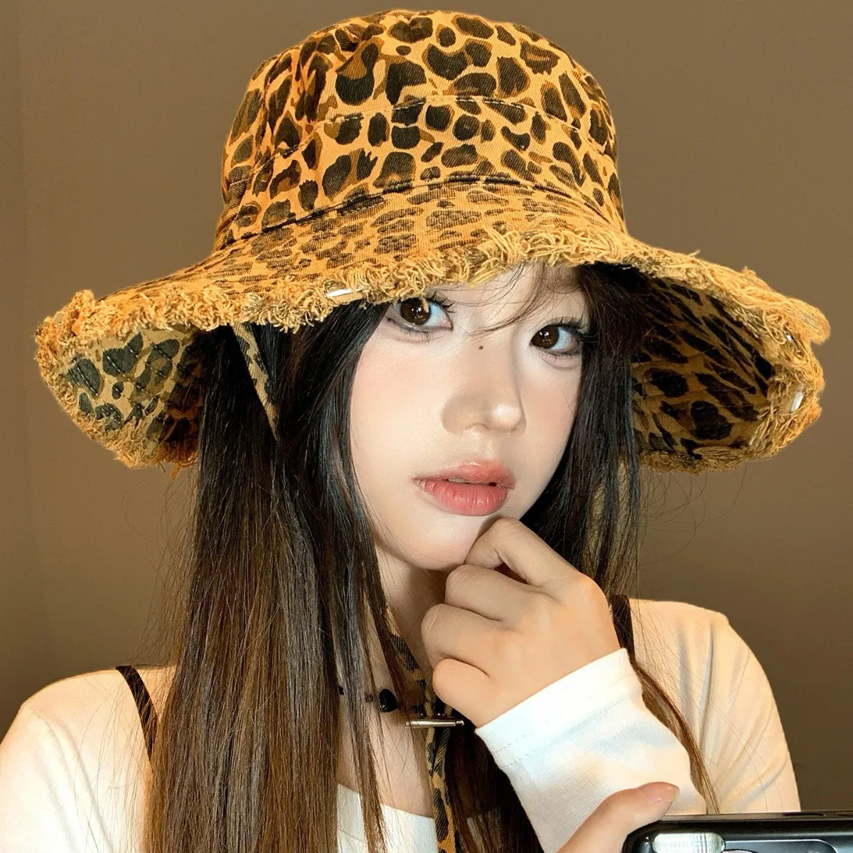 Leopard Print Bucket Hat for Women Vintage Washed Denim Fisherman Cap with Frayed Brim Adjustable Windproof String Sun Hat