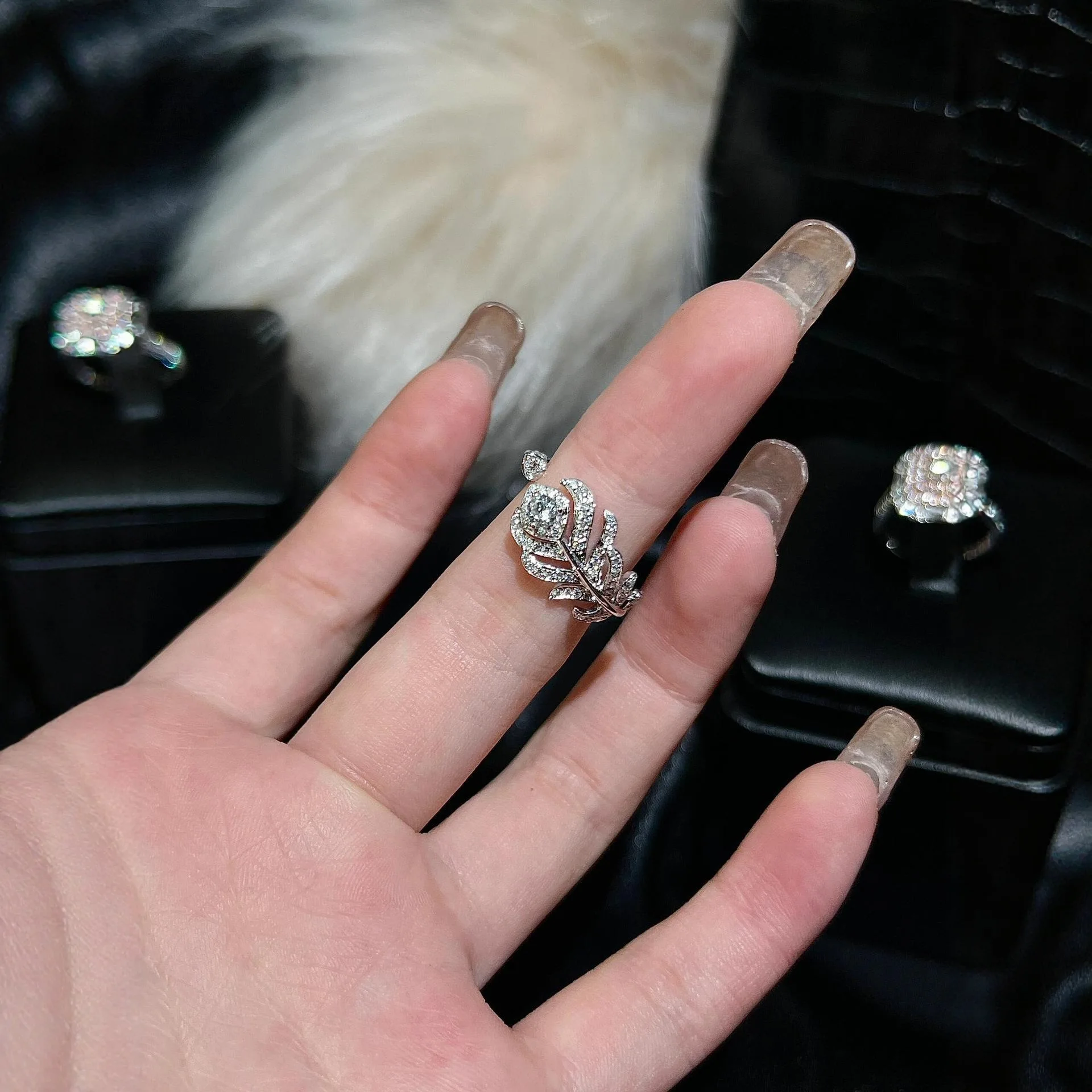 9999 gold peacock feather diamond open ring, shining like leaves, high-end, luxurious, niche style