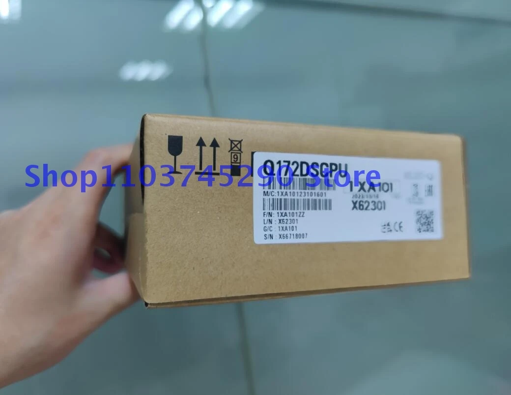 1PCS PLC Module Q172DSCPU Original In Box Brand New