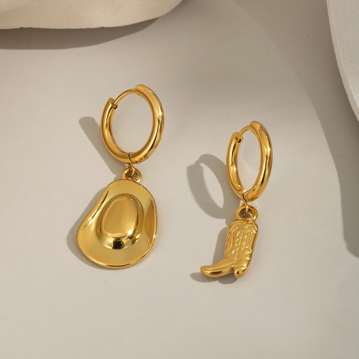 Hip Hop Style Geometric Gold Ingots Earrings Round Popular Unique Abstract Boots Earrings Personalized Quality Jewelry for Women