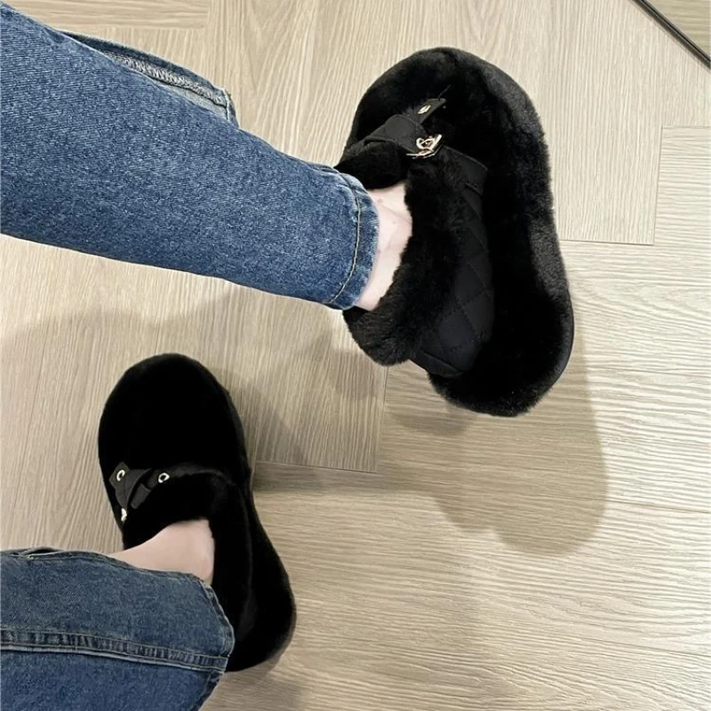 2024 Luxury Fluffy Fur Loafers Women Winter Warm Plush Furry Flat Shoes Designer Peals Indoor Home Footwear Cozy Moccasin Flats