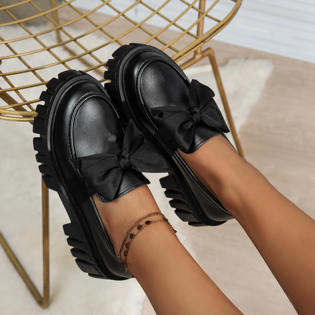 Big Bowtie Thick Bottom Loafers Women Spring 2025 Chunky Platform Patent Leather Casual Shoes Woman Plus Size 42 Heeled Pumps