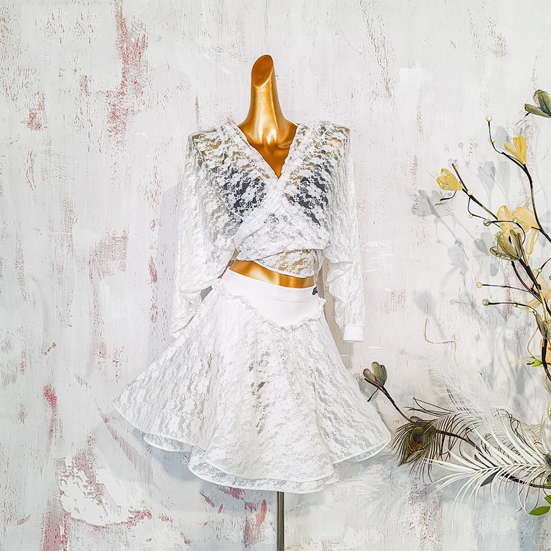 

Сексуальные женские костюмы для латинских танцев, белый кружевной топ с длинными рукавами, юбка с рыбьей косточкой, одежда для латинских танцев самбы, DN21129