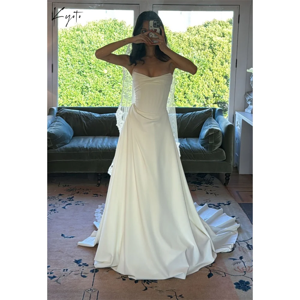 

Kyoto Customized White Strapless Neck Wedding Dress Sleeveless Court Train vestidos de noiva Satin A-Line Evening Dress 2026