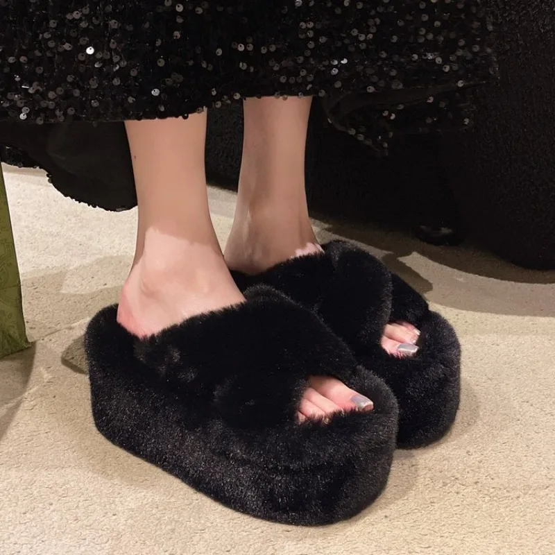 Cheap Winter Slippers Women 2024 New House Home Fur Slippers for Women Flat Platform Cozy Fuzzy Indoor Shoes Korean Slides