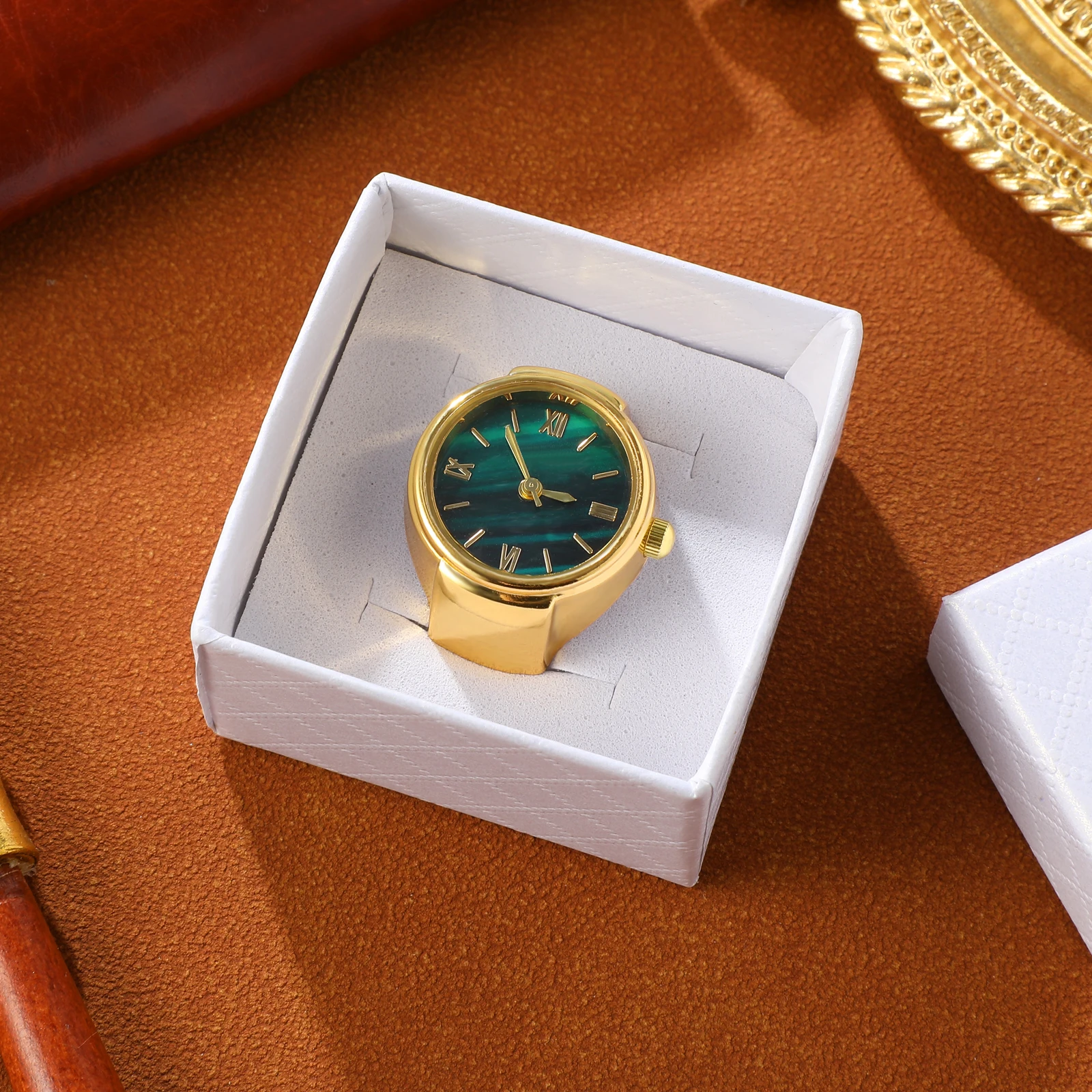 

Mini Finger Watch Watch with Roman Numerals Precise Timekeeping Lightweight Jewelry for Casual Formal Occasions