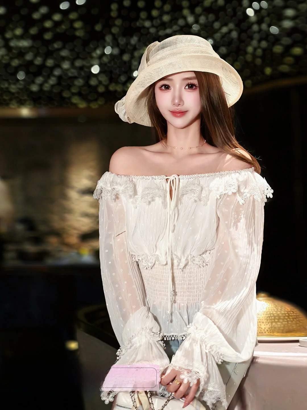 

Ice Girl Comes | Pure White Letter Paper Girl Feel One Shoulder Shirt Lantern Sleeve Waist Inward Top French Style Short Leng...