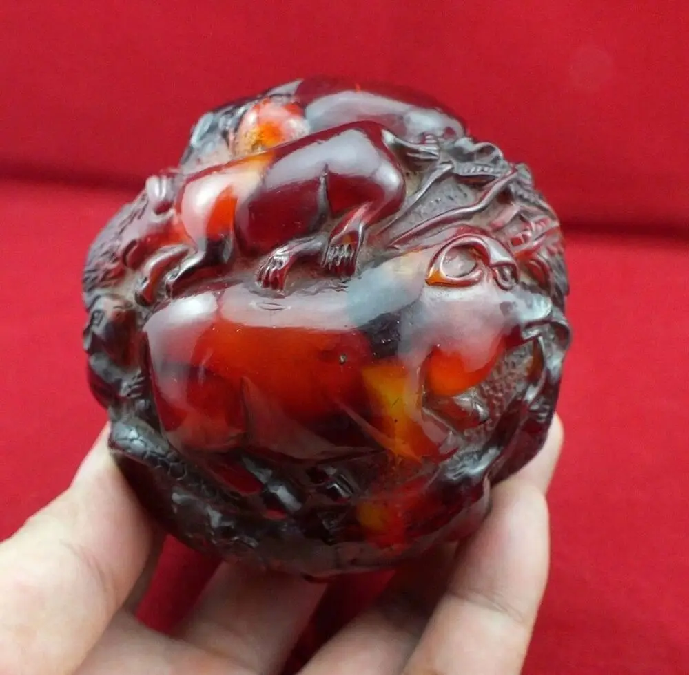 Chinese Rare Amber Carving Dragon Chinese 12 Zodiac Statue Dragon