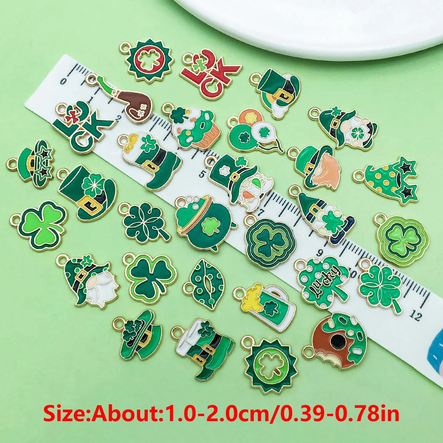 10/30pcs Green St. Patrick's Day Charms Alloy Irish Four Leaf Clover Pendants for DIY Bracelet Necklace Jewelry Making Accessory