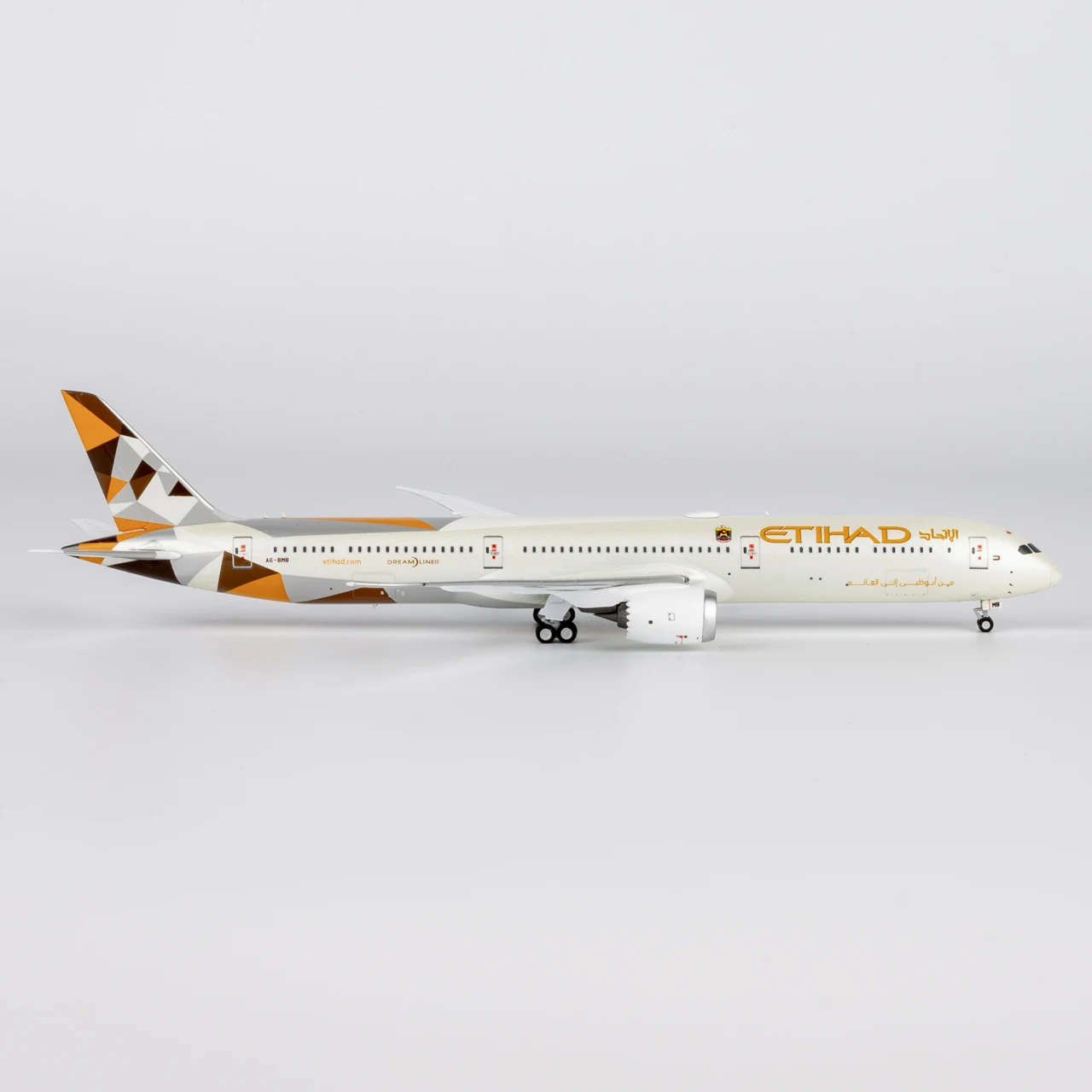56032 سبيكة تحصيل طائرة هدية NG نموذج 1:400 الخطوط الجوية الاتحادية "Dreamliner" بوينغ B787-10 دييكاست طائرة طائرة نموذج A6-BMB