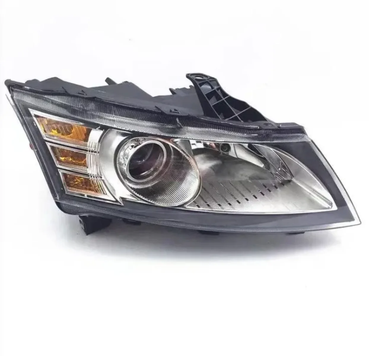 BYD E6 New Red Lens Automotive LED Tail Light Assembly Headlight for Enhanced Visibility
