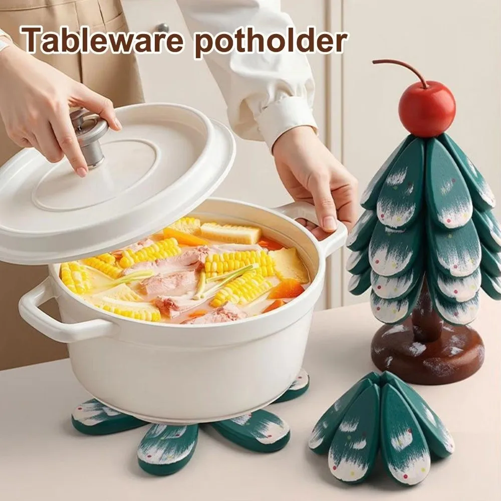 

Solid Wood Christmas Tree Coasters Foldable High Temperature Resistant Dish Mats Non-Slip Base Kitchen Drinks Holder