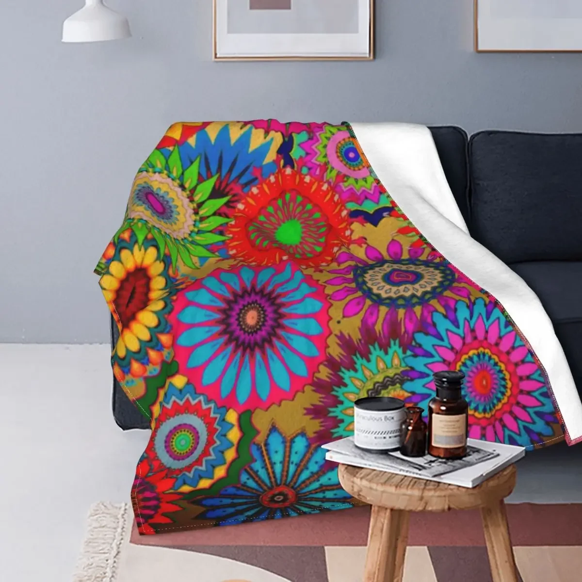 Mandala Style Art Theme Flannel Throw Blanket Abstract Peacock Medallion Design Fashion All Season Soft Warm for Girl Women Gift