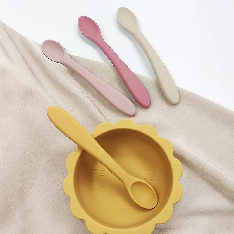 Custom BPA free Food Grade Baby First Stage Soft Feeding Tipped Toddler Utensils Set Silicone Baby Spoon