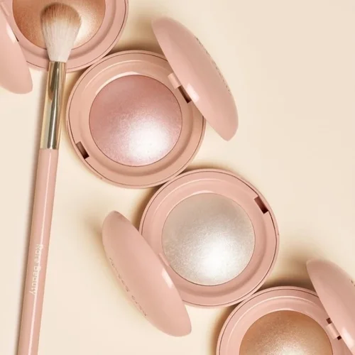 Imagen 2 del producto Paleta de resaltadores de tacto sedoso, luz positiva de belleza rara, paleta iluminadora, brillo Natural, brillo, polvo brillante, espejo de maquillaje