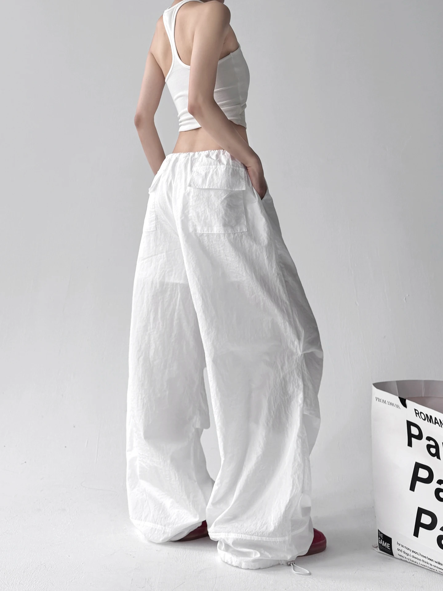 2025 Pantaloni casual larghi da donna nuovi Pantaloni sottili a gamba larga lunghi fino al pavimento Faionable Versatile Fibra di poliestere a vita alta