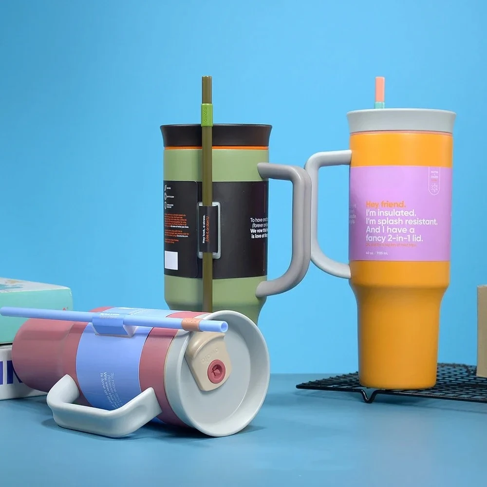 

Double-layer vacuum insulation cup 40 oz car cup outdoor sports fitness water bottle car cooler hot and cold straw water bottle