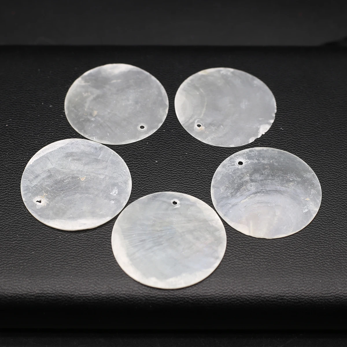 10 Pcs Round Thin Shells Transparent Beads Natural Mother of Pearl Shell Loose Beads For DIY Jewelry Making Necklace Gift