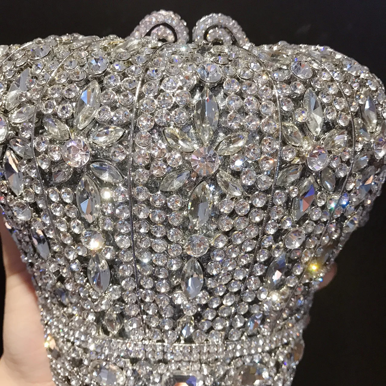 Crown Shape Diamond Dinner Metal Hard Box Bag Inlaid With Diamonds Banquet Clutch Bag Women's Chain Small Handbag Bolso De Mujer