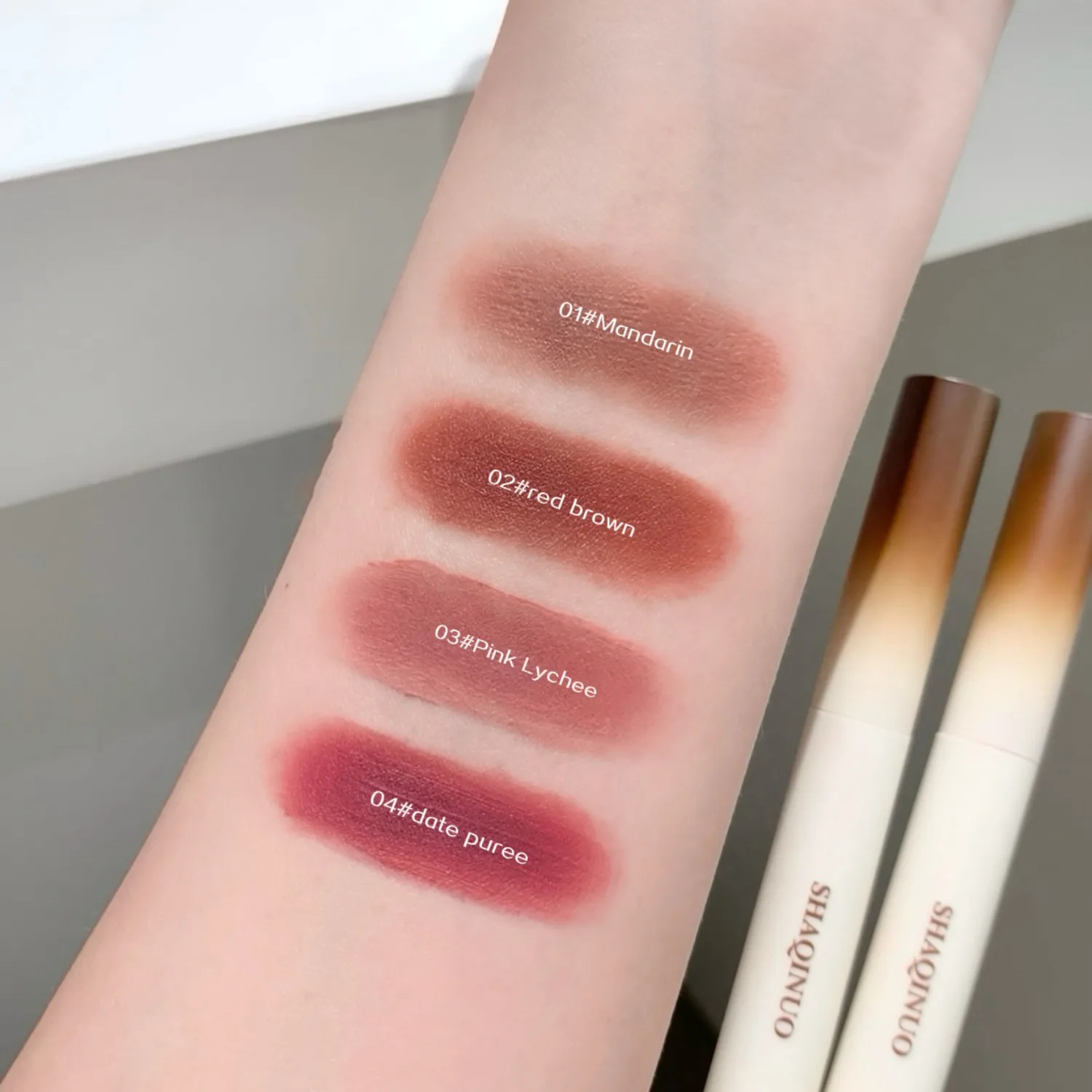 SHAQINUO Velvet Soft Lip Glaze Matte Lipstick Cream Fluffy Brush Head Long-lasting Whitening Lip Cream Waterproof Lip Mud