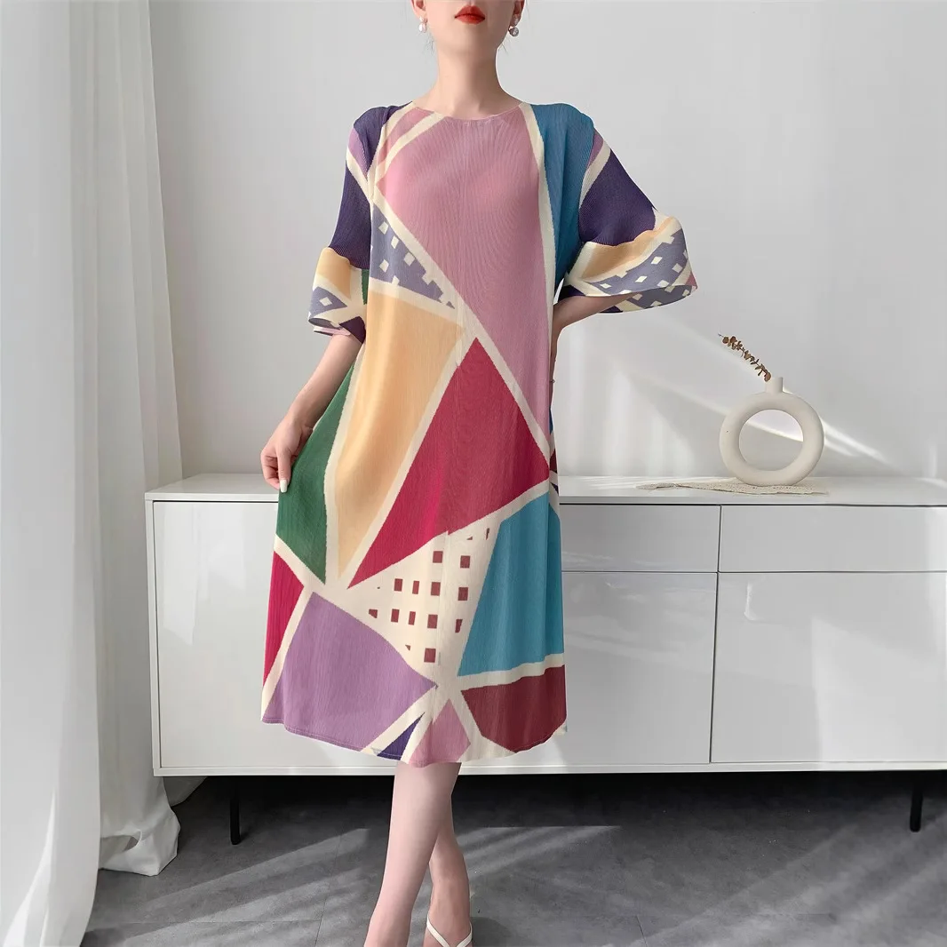 

Miyake Style Pleated Dress for Women 2025 New Fashion Geometric Printed Round Neck Flared Sleeve Loose Large Size Pleated Skirt
