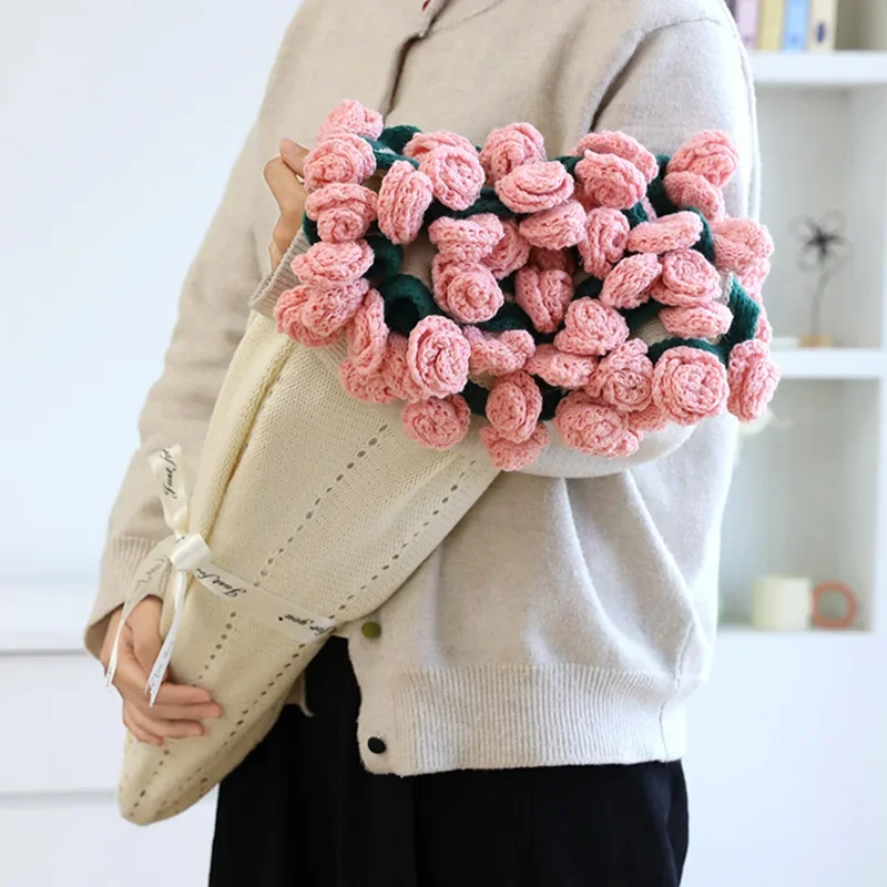 Romantic Rose Bouquet Handmade Blanket Soft Circular Flower Blanket for Home Multi Functional Sofa Cover for Couples Friends
