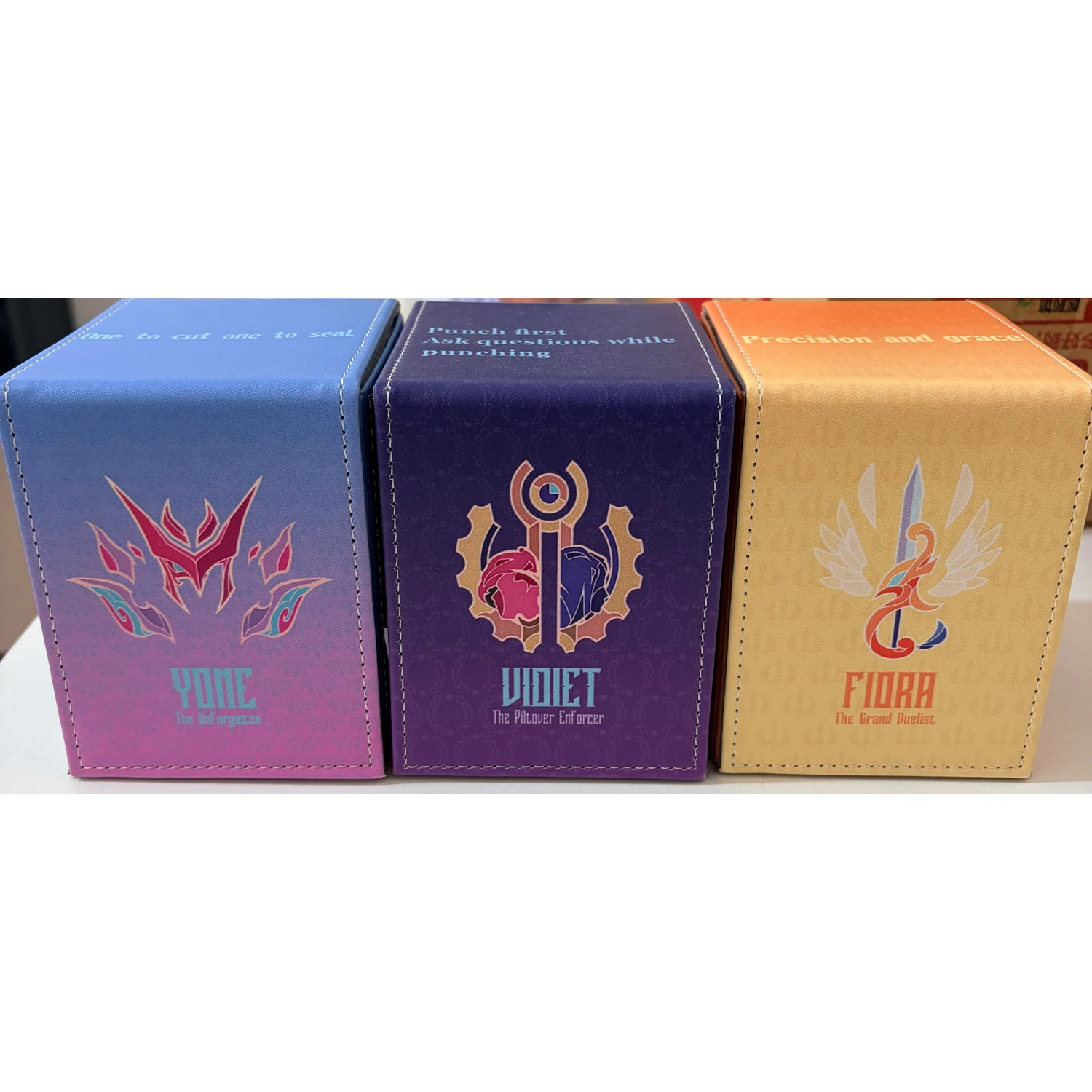 DIY Selbstgemachte Göttin-Geschichten-Spielcharakter Leblancs Karten-Aufbewahrungsbox TCG Dianas Hochwertige Leder-Kartenbox Geschenk-Spielzeug