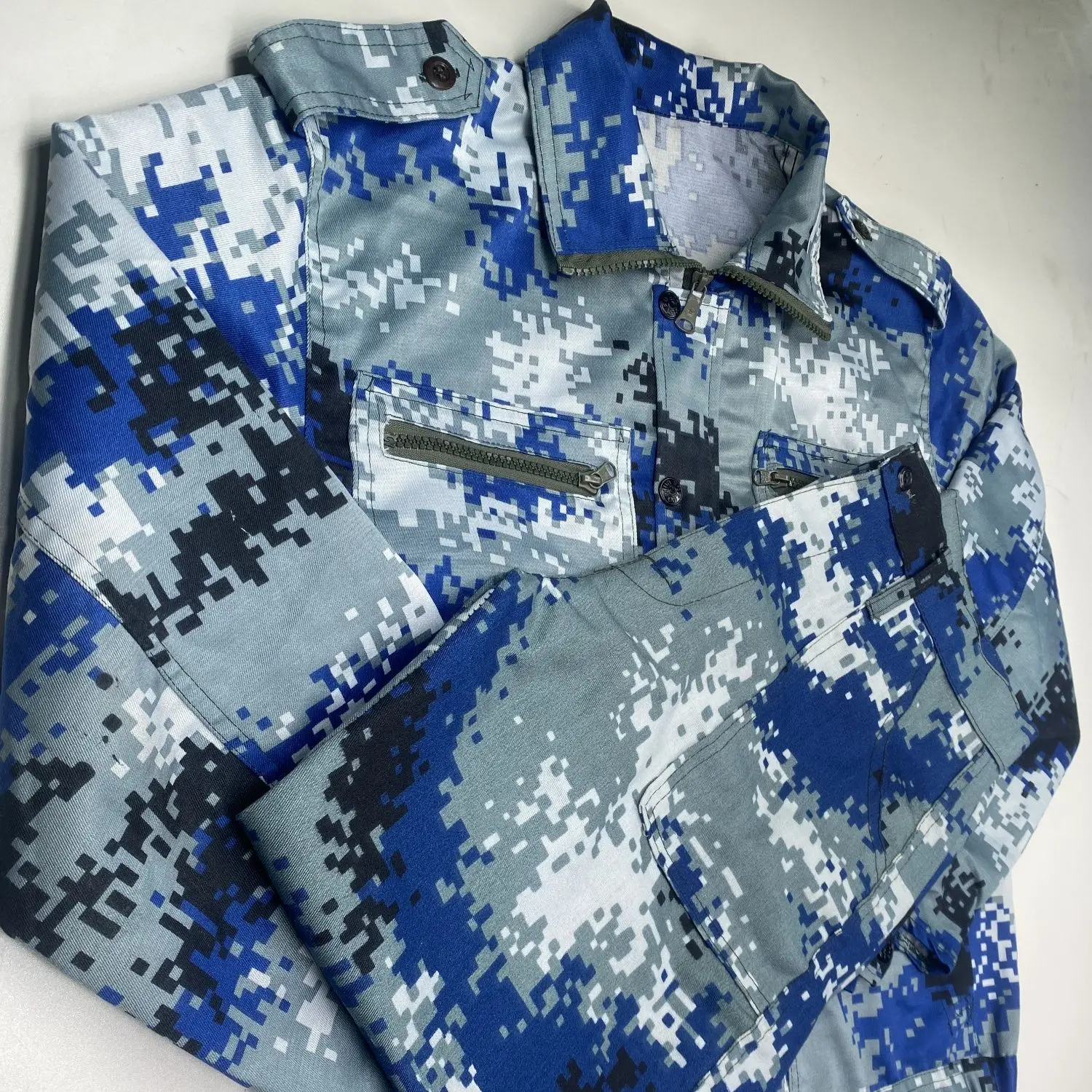 2026 Traje de camuflaje azul marino engrosado de aviación ucriana