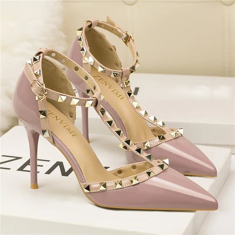 2023 Summer Women 10cm High Heels Sandals Rivet Studded Heels Metallic Leather T-Strap Sandles Wedding Replica Valentine Shoes