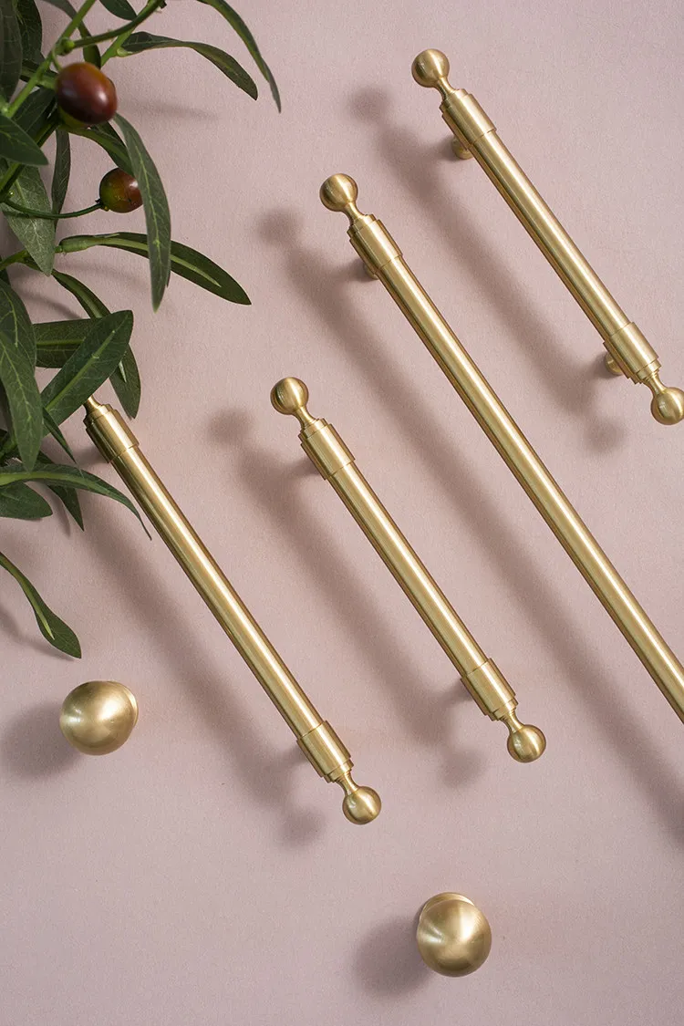 

High-end Solid Brass Cabinet Handles Vintage Antique Brass Cabinet Pulls with Round Ball Dresser Handle for Kitchen, Closet